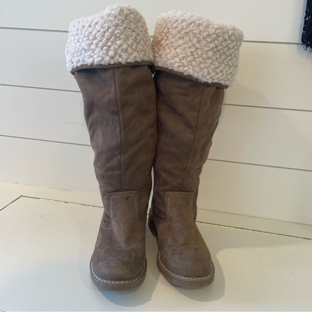 Boots R2 Women’s Suede with soft lining